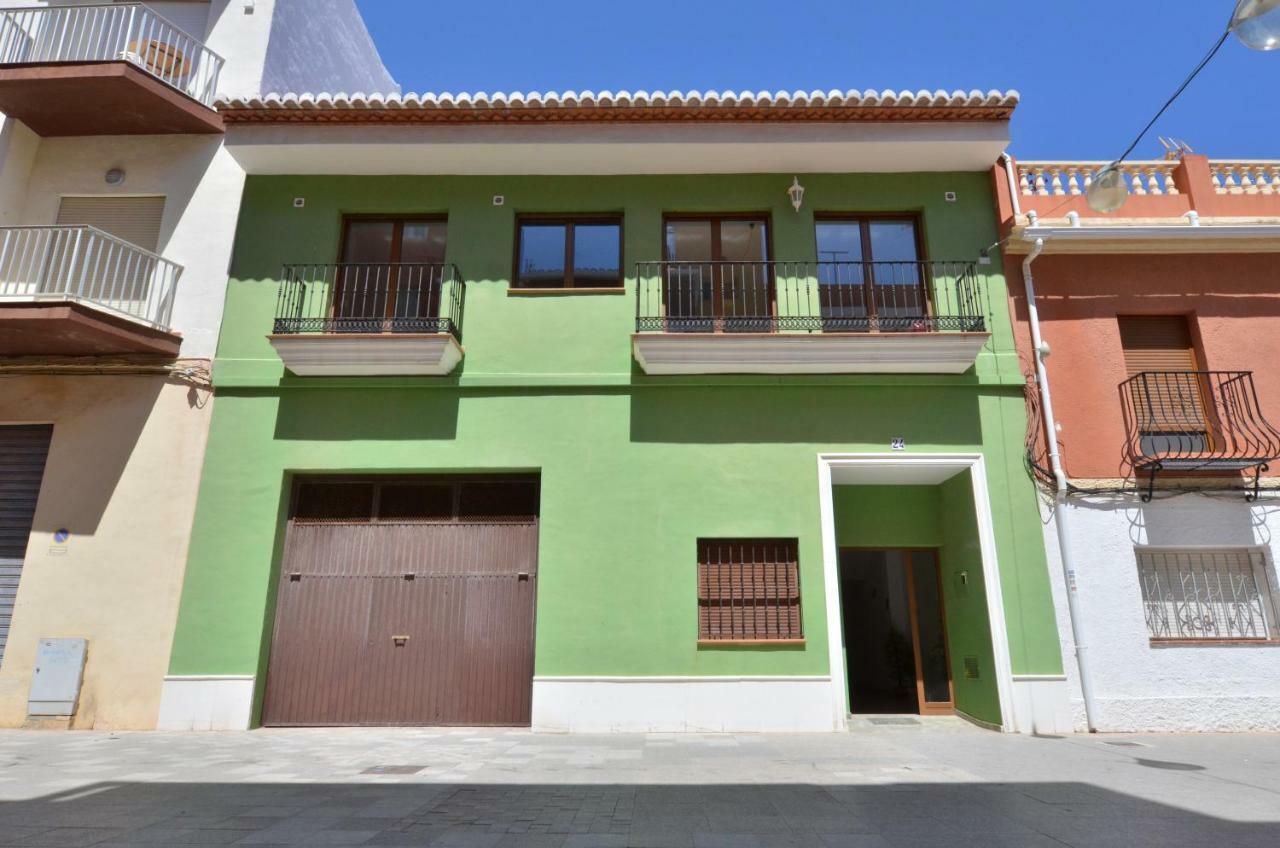 The Green Townhouse In Denia Centre By Nras Экстерьер фото